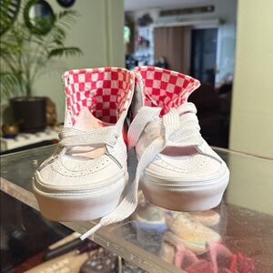 Vans off the Wall M5/W6.5. Like new.